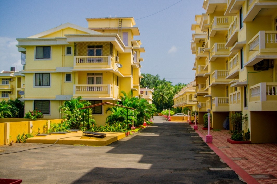 2 BHK apartment in complex with pool