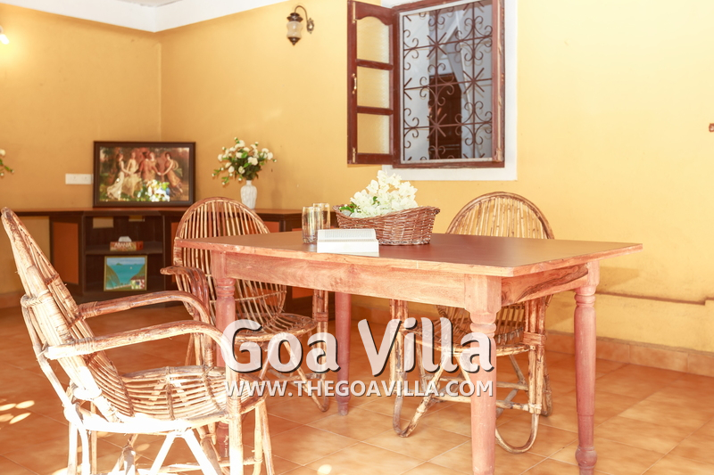 La Roca Village