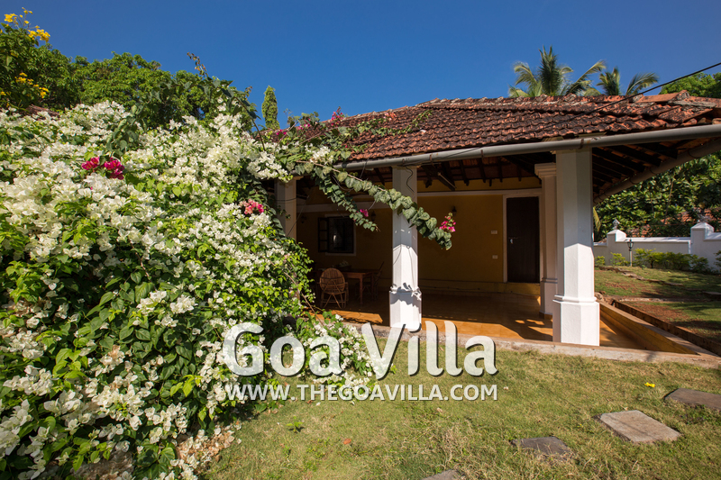 La Roca Village