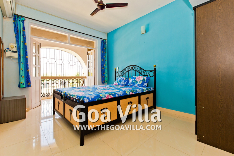 Pool view apartment