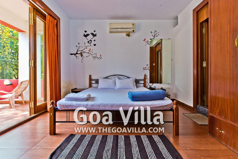 Donatella Villa