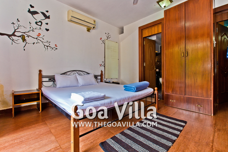 Donatella Villa
