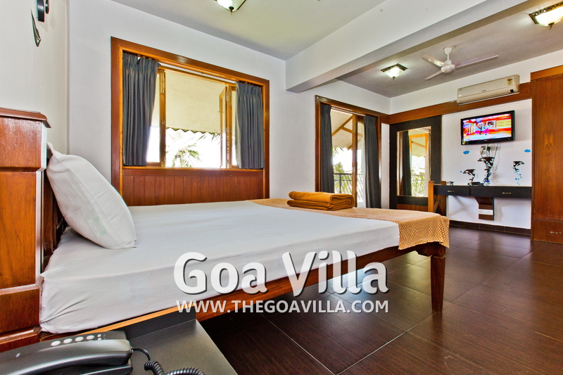 Donatella Villa