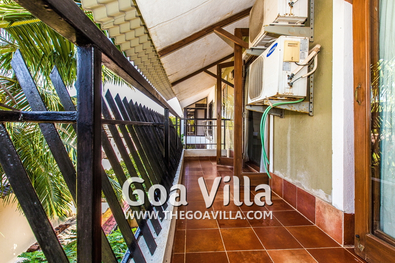 Donatella Villa