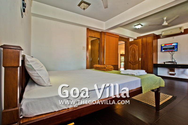 Donatella Villa