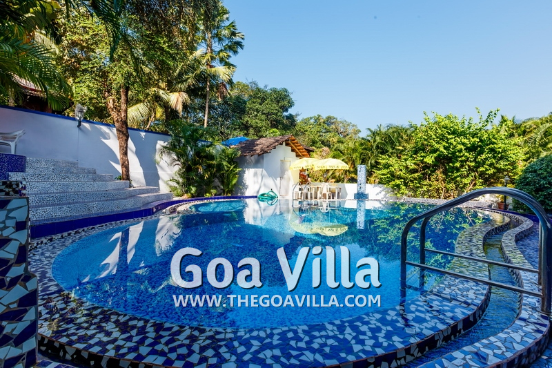 La Roca Village