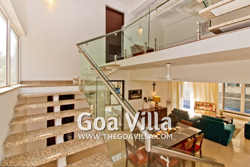 Molly  Villa