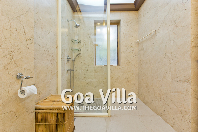Eva Villa