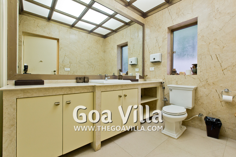 Eva Villa
