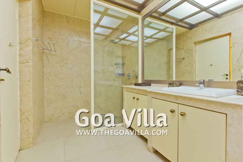Eva Villa