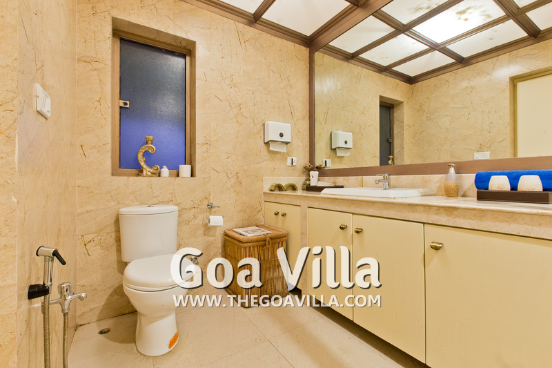 Eva Villa