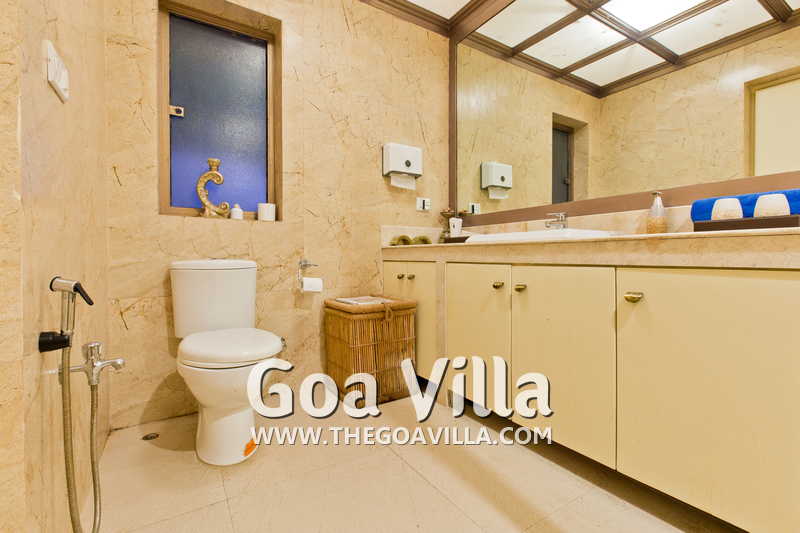 Eva Villa