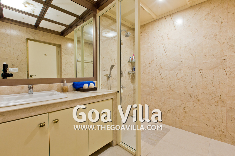Eva Villa