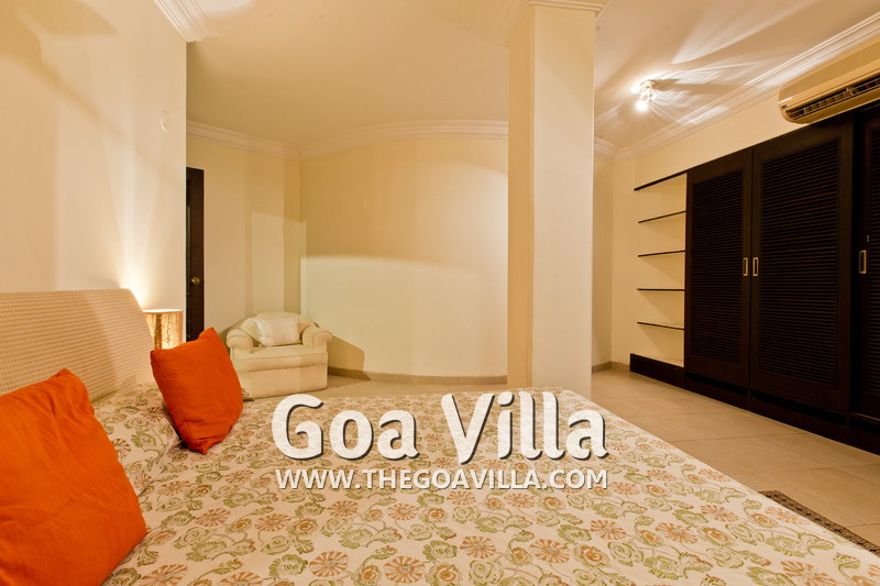 Eva Villa