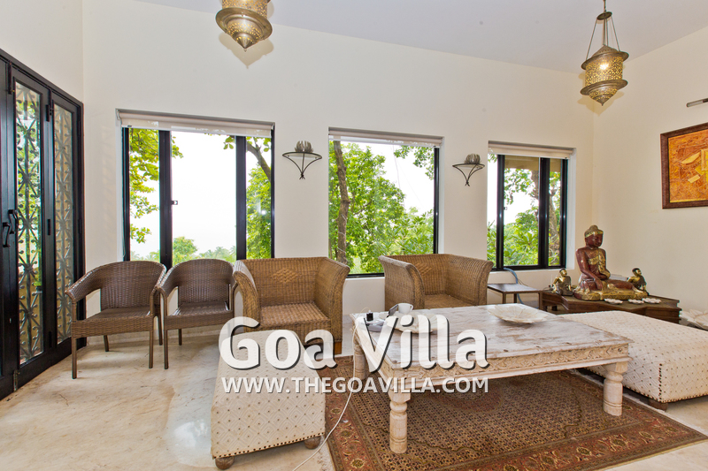 Eva Villa