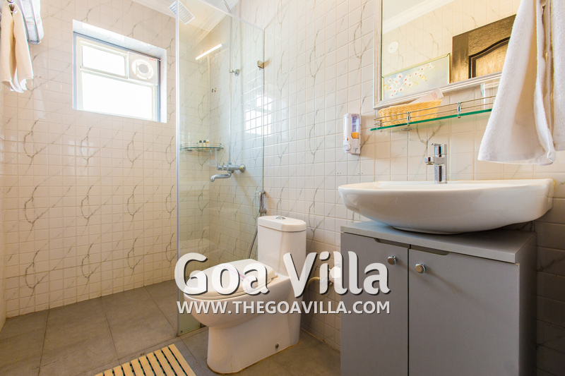 Astoria Villa