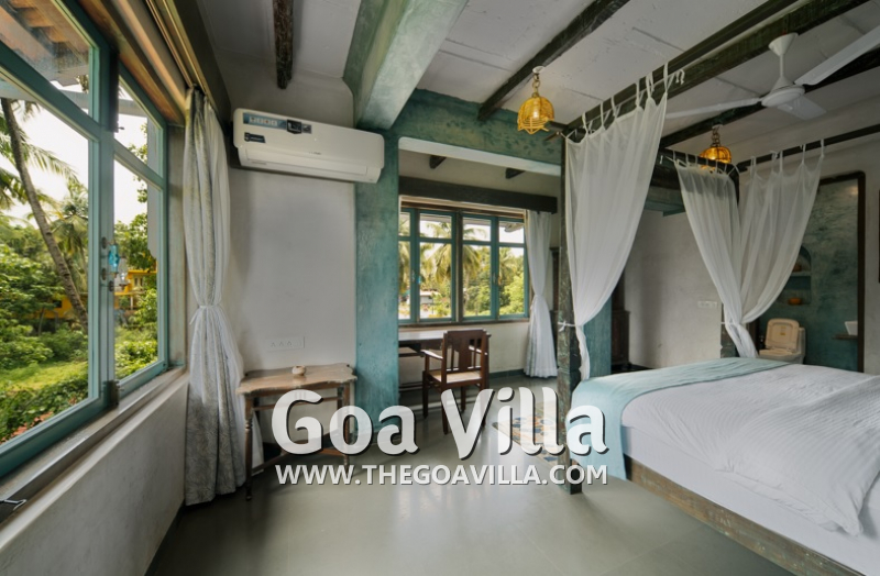 Siolim Waterfront Villa