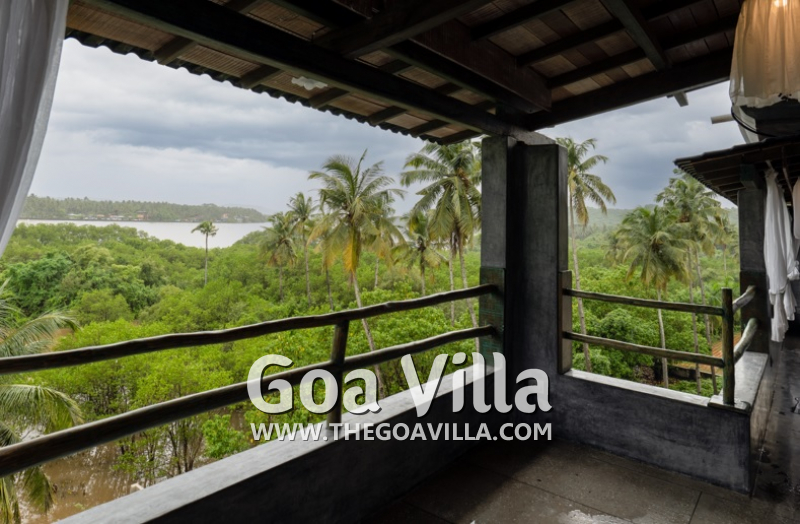 Siolim Waterfront Villa