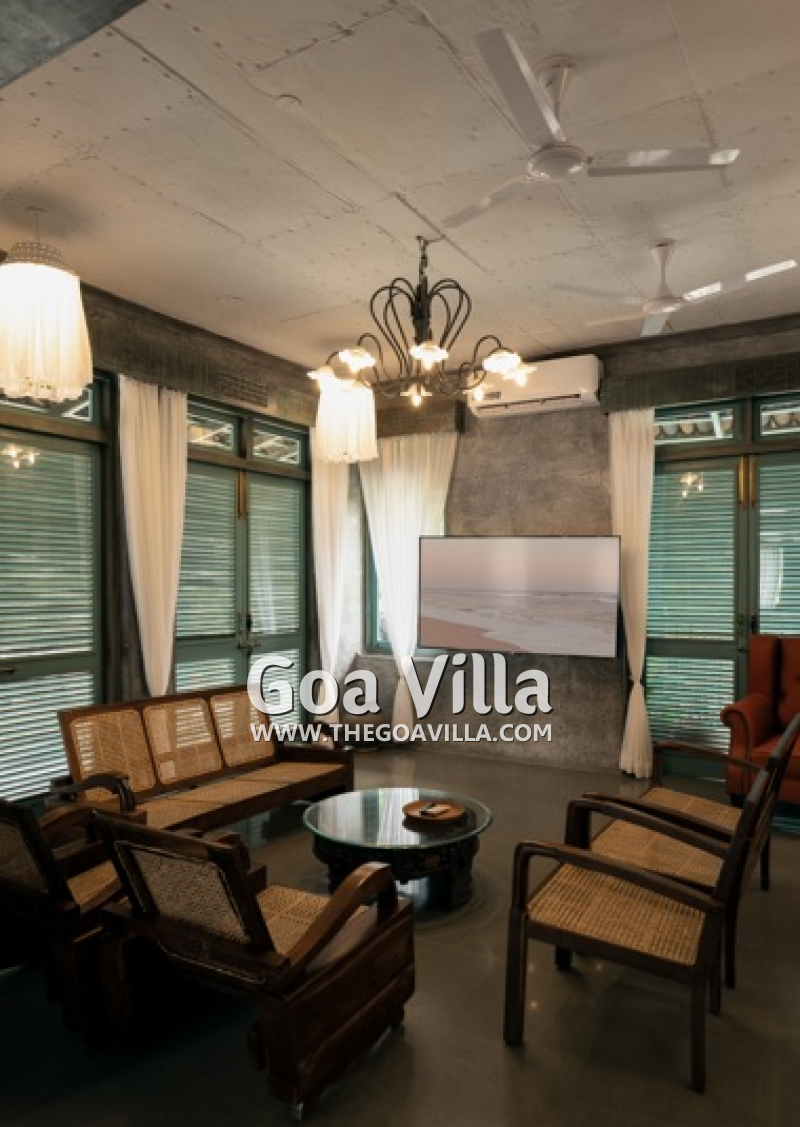 Siolim Waterfront Villa