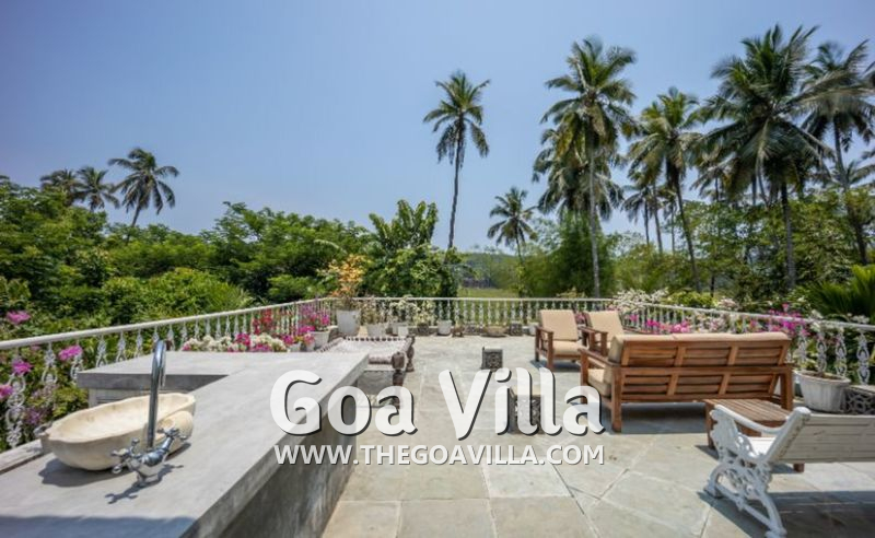 Villa Fieldscapes