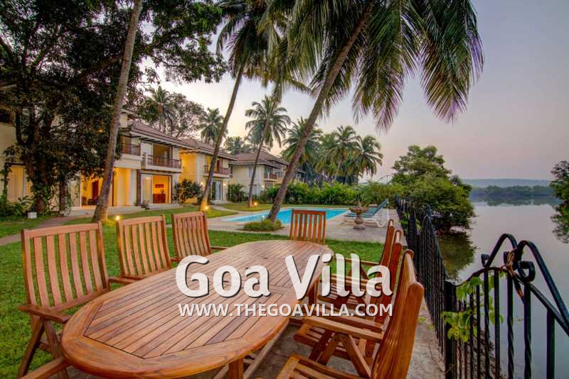 Villa Waterfront