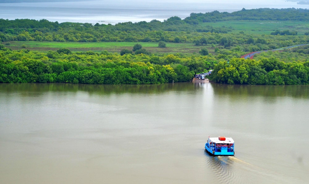 Divar Island: Outside View